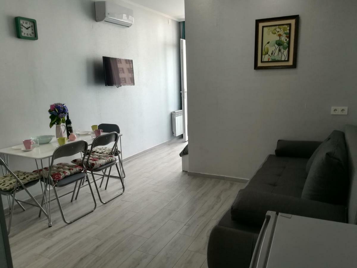 Apartament In Real Pealce In 巴统 外观 照片